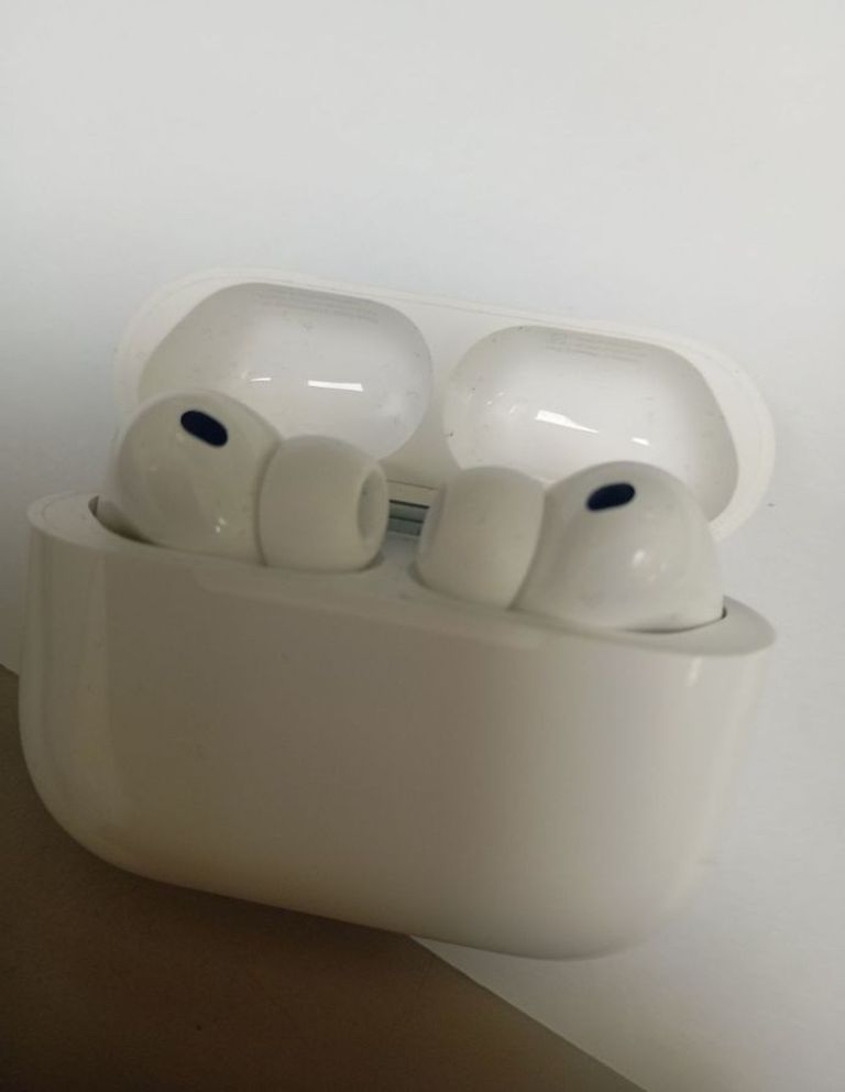 Купити AirPods Pro 3 Б/У