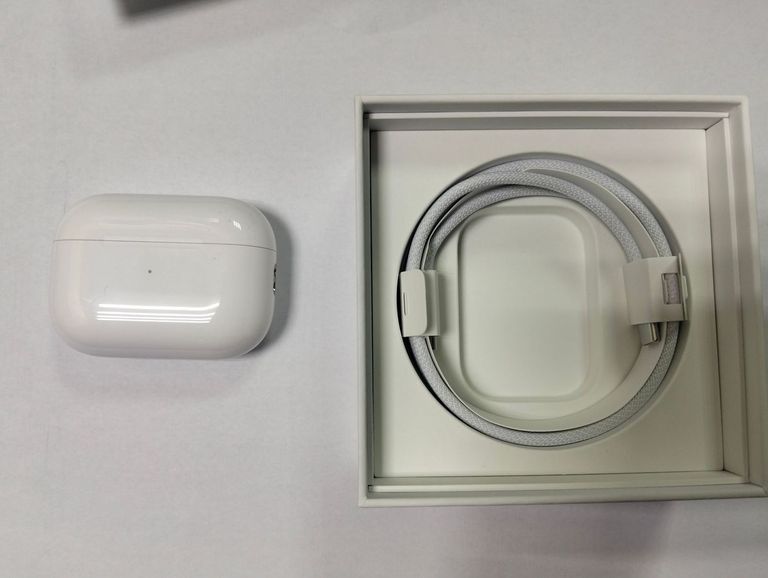 Apple airpods pro 2nd generation with magsafe charging case usb-c Код:01-200887897. Зображення 5