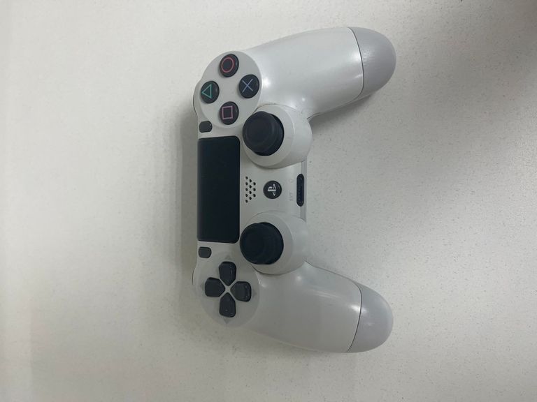 Оголошення Sony dualshock 4 Б/У