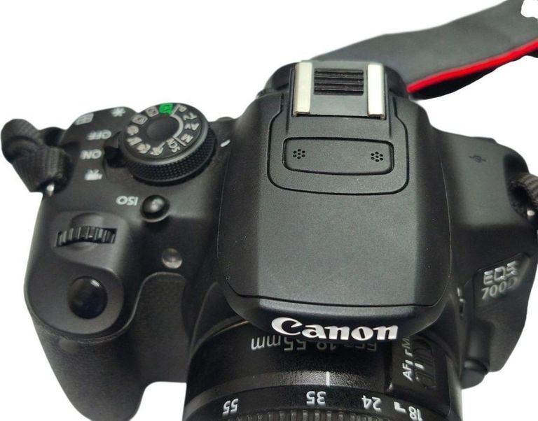 Canon eos 700d + ef-s 18-55mm 1:3.5-5.6 is stm Код:01-200914648. Зображення 6