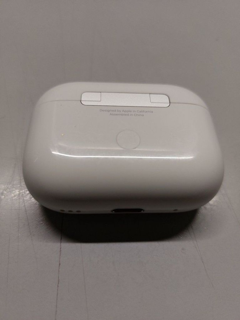 Купить Apple airpods pro 2nd generation with magsafe charging case usb-c Б/У