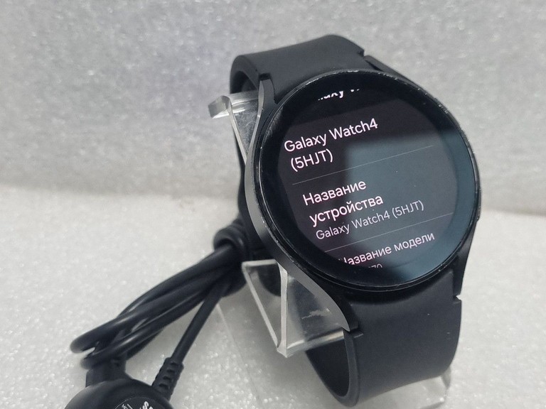 Дешиво Samsung galaxy watch4 44mm с ломбарда