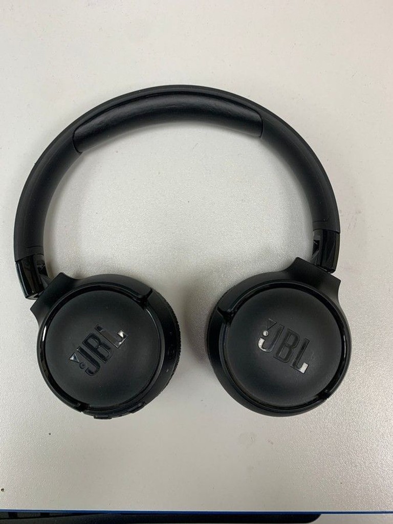 Купити Jbl tune 520bt Б/У