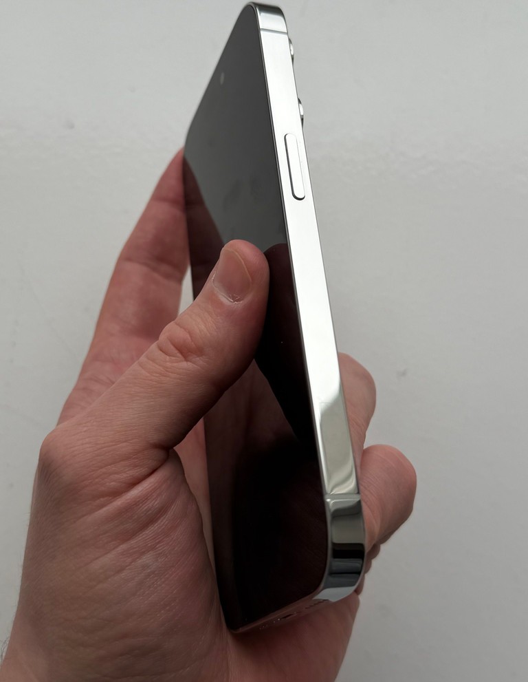 Дешево Apple iPhone 14 Pro 128GB Silver (MQ023) з ломбарду