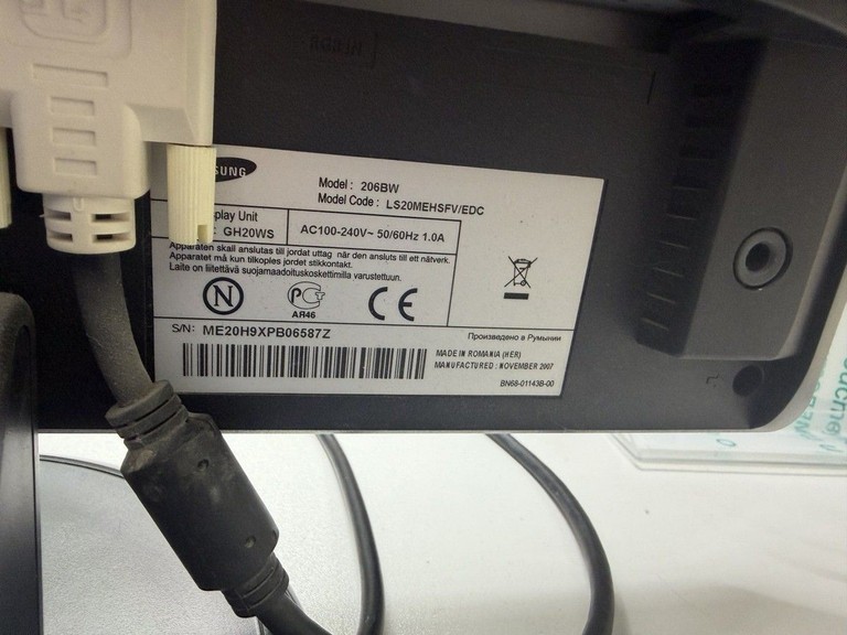 Дешиво Samsung 206bw с ломбарда