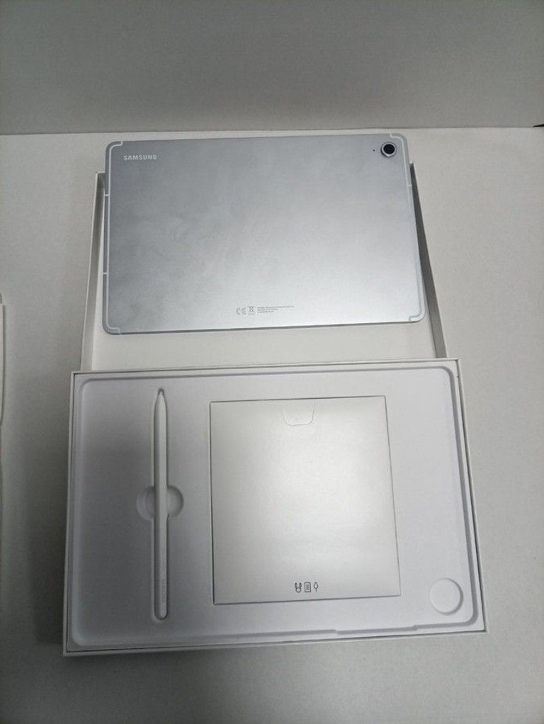 Дешиво Samsung galaxy tab s10 fe 8/128gb с ломбарда