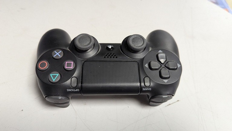 Оголошення Sony dualshock 4 v2 Б/У