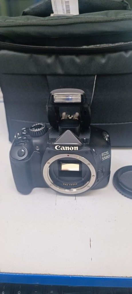 Дешево Canon eos 550d body з ломбарду