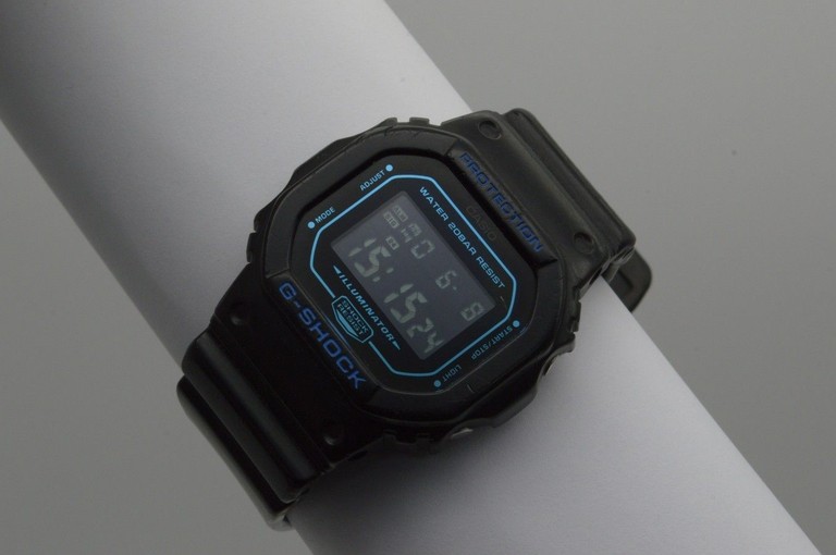 Дешево Casio dw-5600bbm з ломбарду