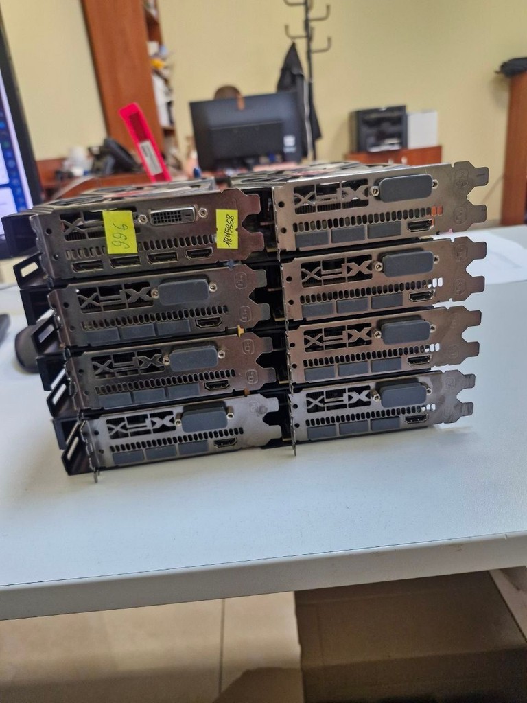 Дешево Radeon RX 570/580 з ломбарду