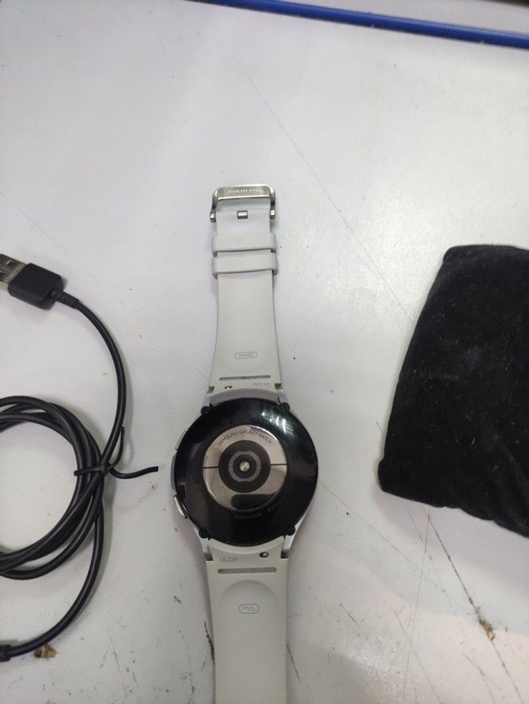 Дешево Samsung galaxy watch4 classic 46mm з ломбарду