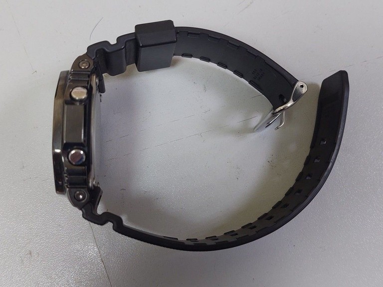 Дешиво Casio gm-2100 с ломбарда