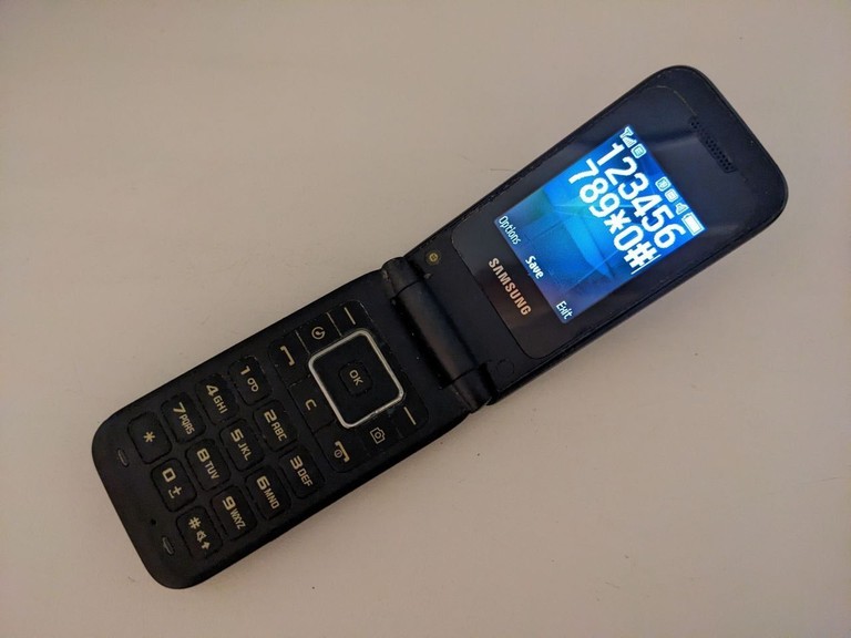 Дешево Samsung gt-e2530 з ломбарду