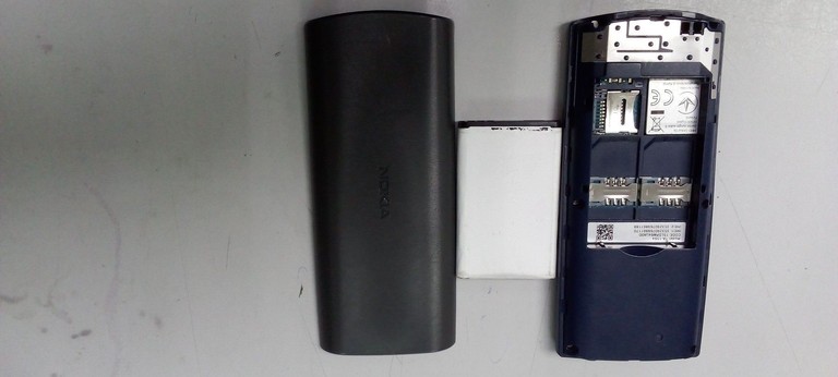 Купити Nokia 106 Б/У