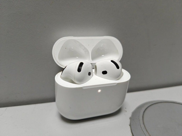Оголошення Apple airpods 4 Б/У
