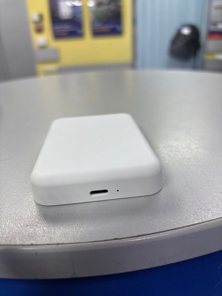 Оголошення Battery Pack magsafe 5000mah Б/У