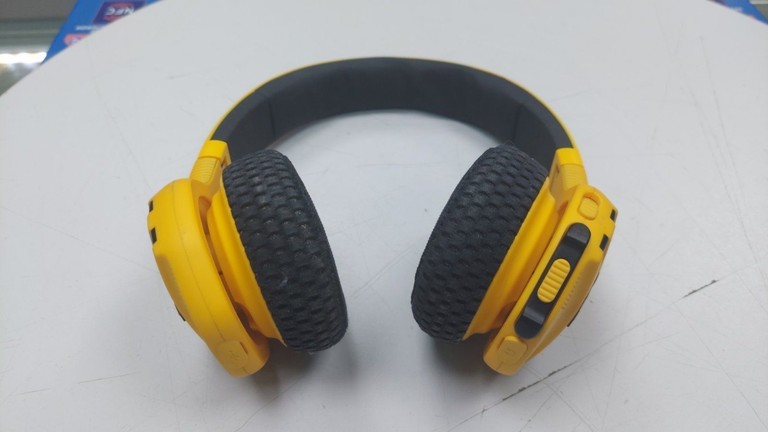 Купити JBL Under Armour Sport Wireless Black (UAJBLIEBTBLK) Б/У