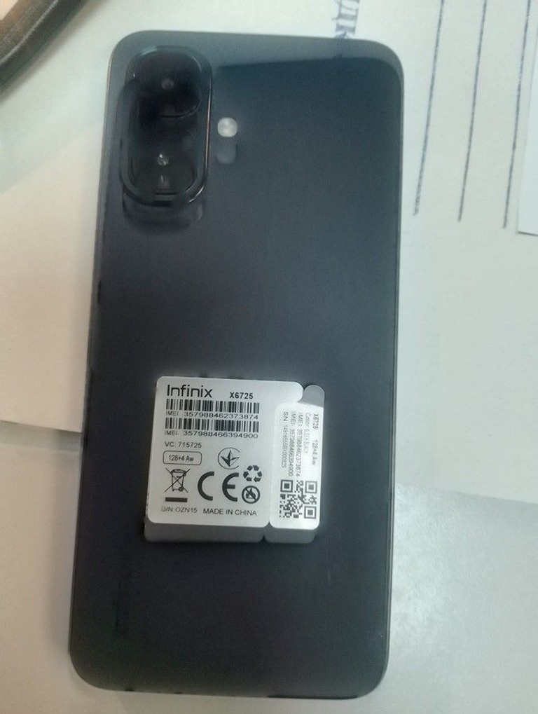 Дешиво Infinix smart 10 4/128gb с ломбарда