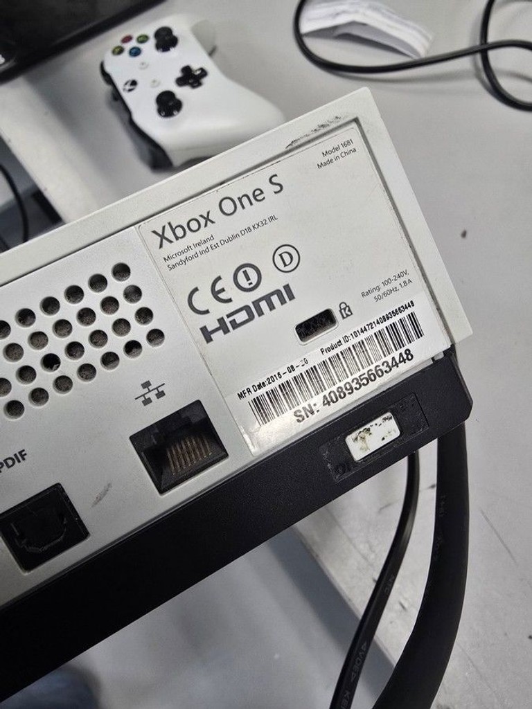 Розпродаж Microsoft Xbox One S 500GB, продавець Техноскарб