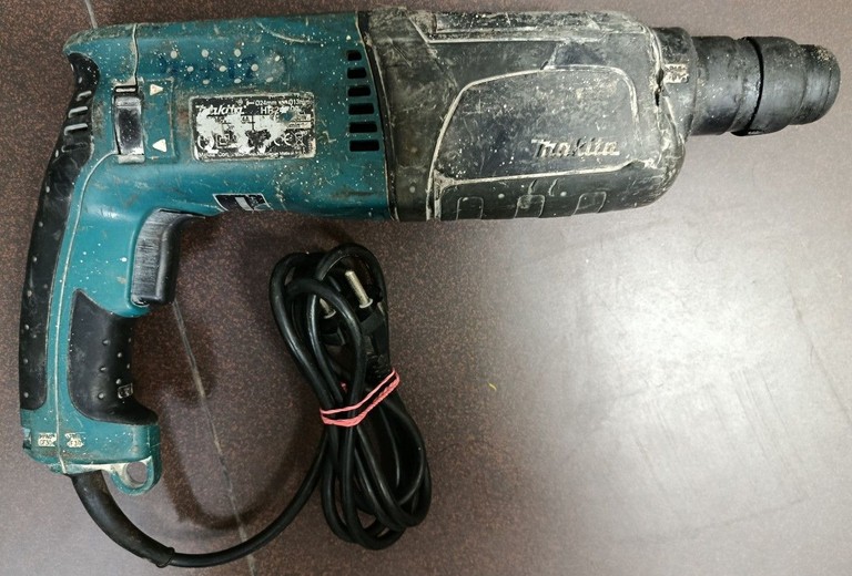 Купити Makita HR2470 Б/У