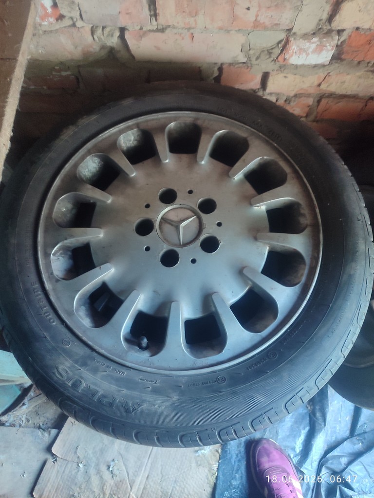 Дешево Mercedes 215/55ZR16 97W XL з ломбарду