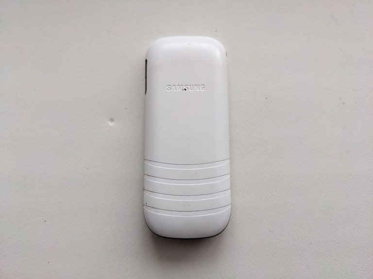 Дешево Samsung E1200 (White) з ломбарду