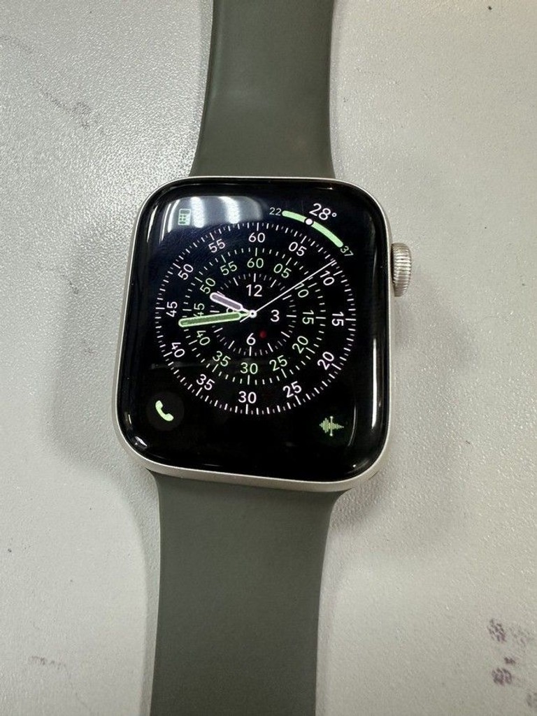 Оголошення Apple watch se 3 gps 44mm alu. case Б/У