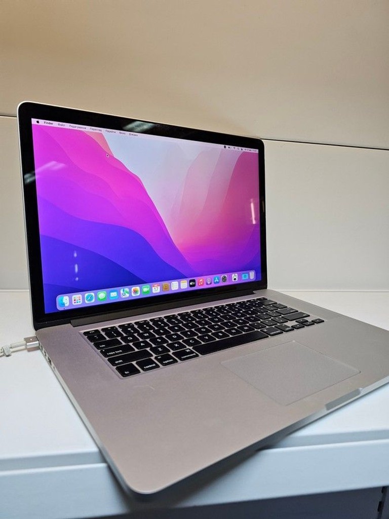Оголошення Apple macbook pro a1398 /екр 15,4 /core i7 2,5ghz /ram 16gb /ssd 256gb /intel iris pro Б/У