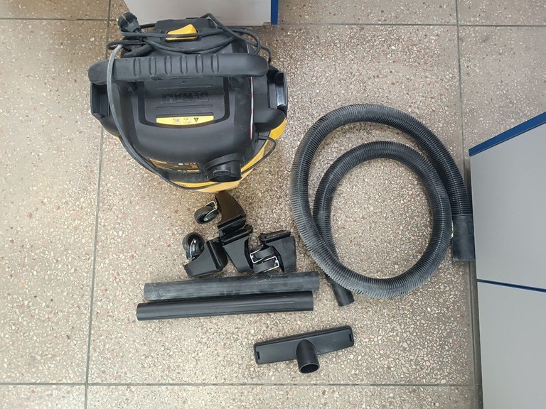 Купити Dewalt DXV20PC Б/У