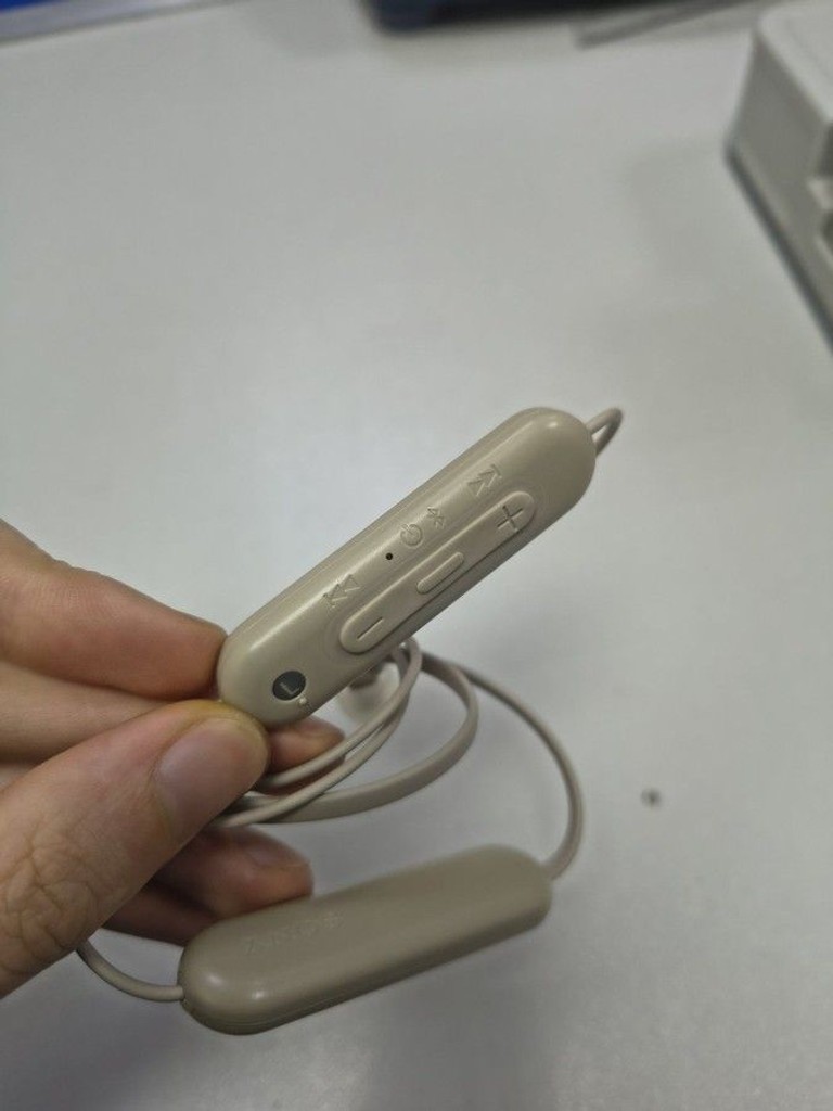 Дешиво Sony wi-c100 с ломбарда