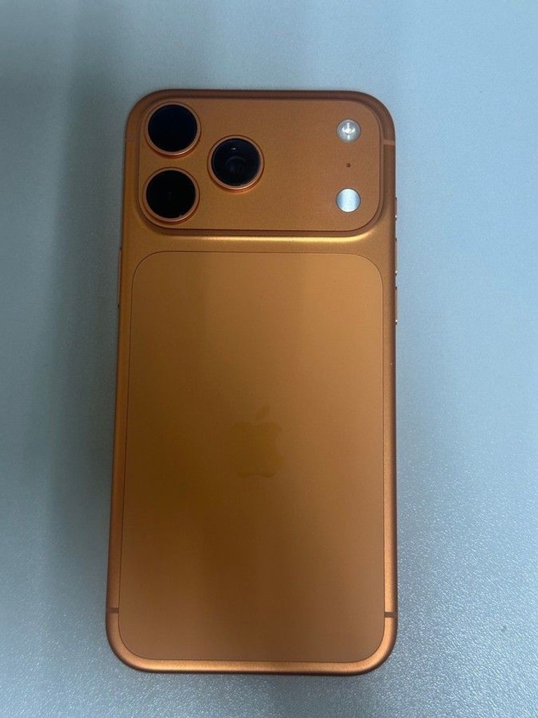 Объявление Apple iPhone 17 Pro Max 256GB eSIM Silver (MFXG4) Б/У