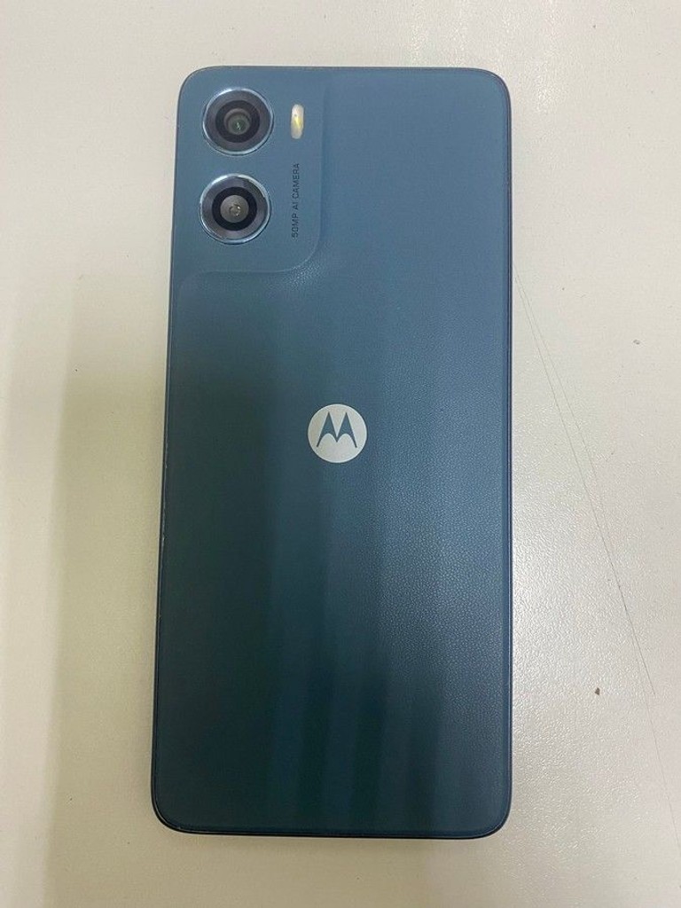 Дешево Motorola moto g06 power 4/256gb з ломбарду