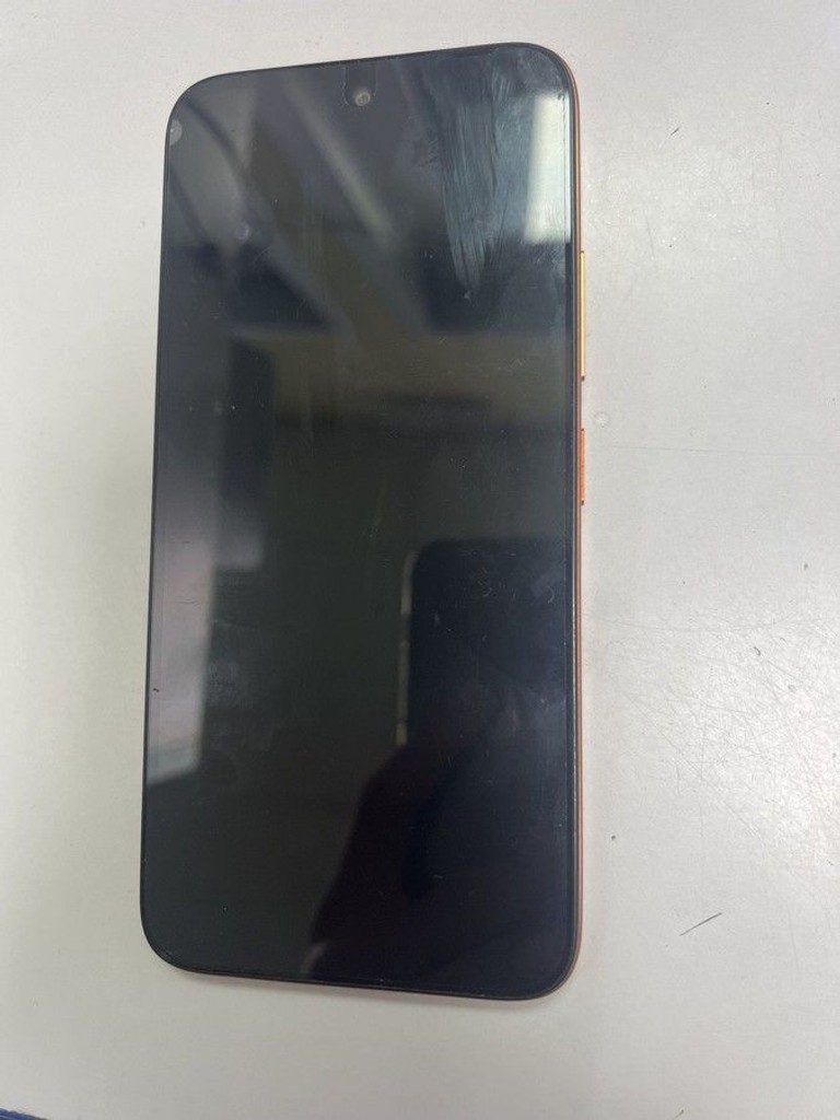 Дешево Infinix Smart 20 4/128GB Solar Orange з ломбарду