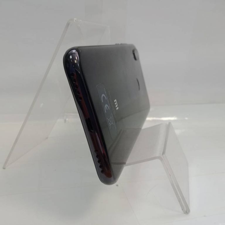 Дешиво Xiaomi mi play 4/64gb с ломбарда