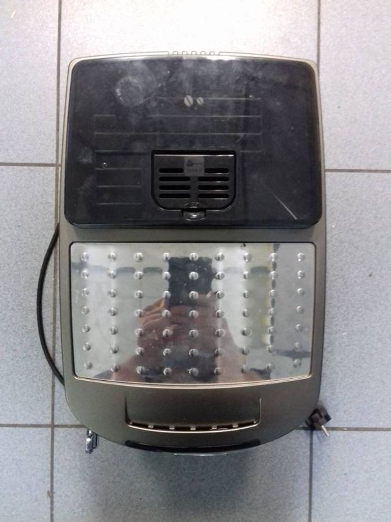 Дешево Delonghi ecam250.33.tb з ломбарду