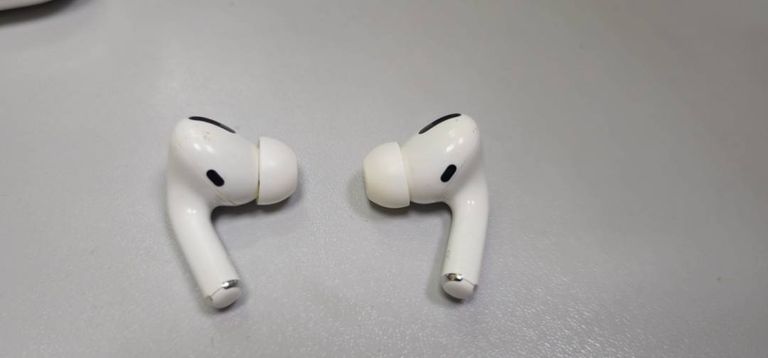 Apple AirPods Pro (MWP22)