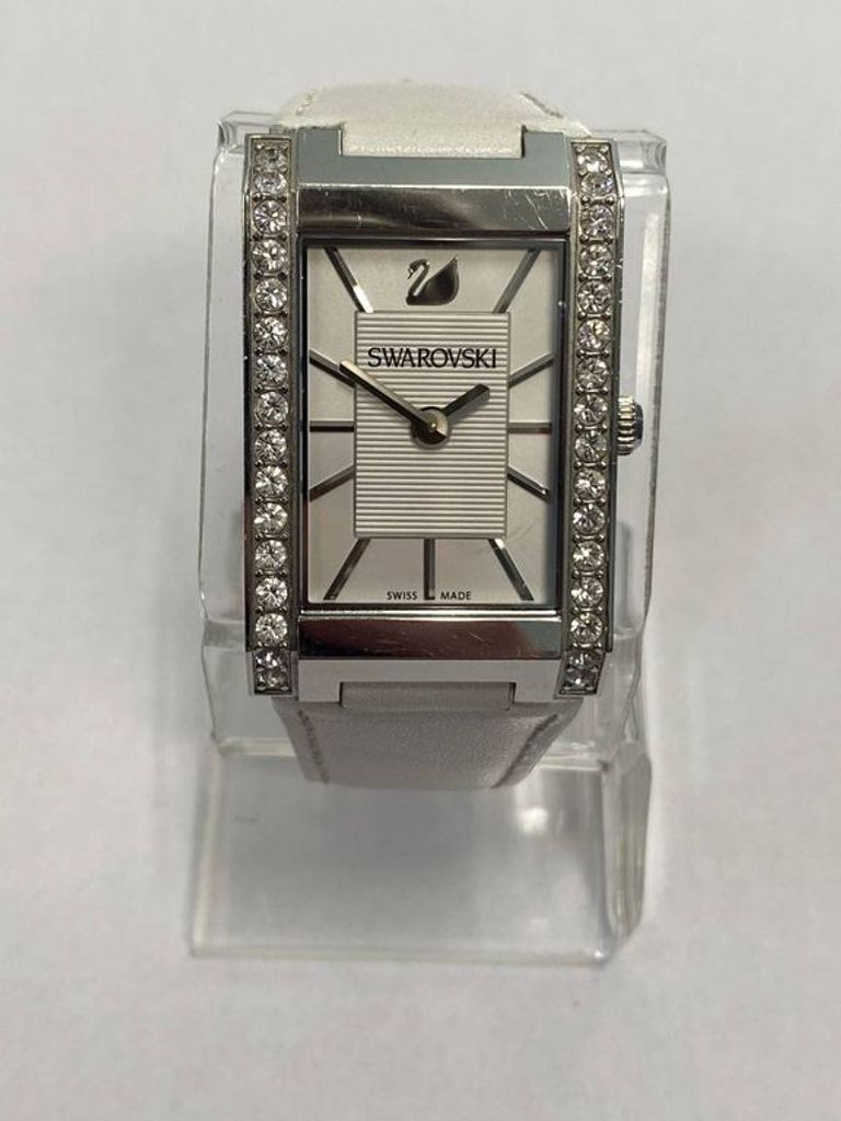 Купить Swarovski 1094368 Б/У