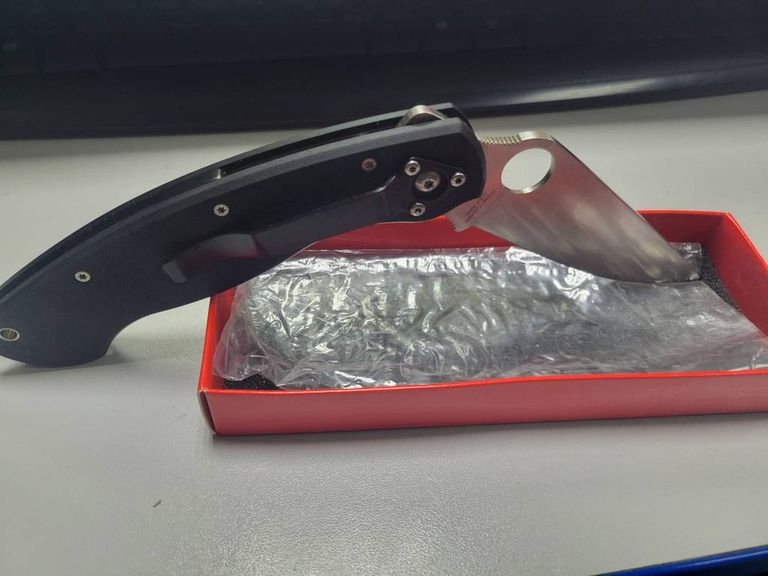 Spyderco cpm-s30v