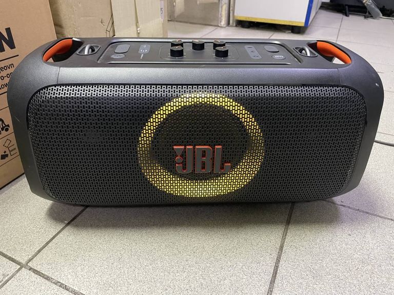 Jbl partybox on the go essential