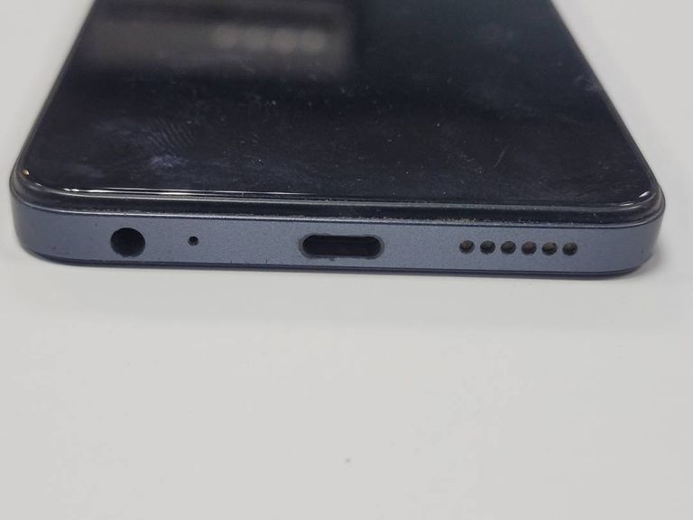 Розпродаж Tecno spark go 2024, продавець Техноскарб