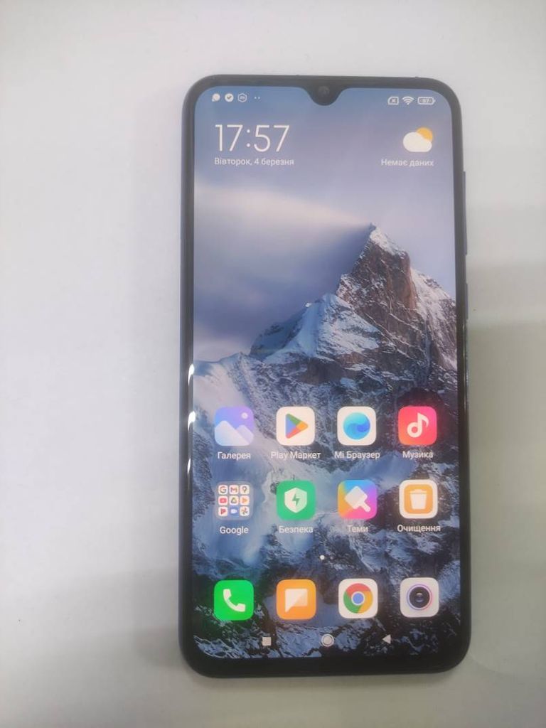 Розпродаж Xiaomi mi 9 se 6/64gb, продавець Техноскарб