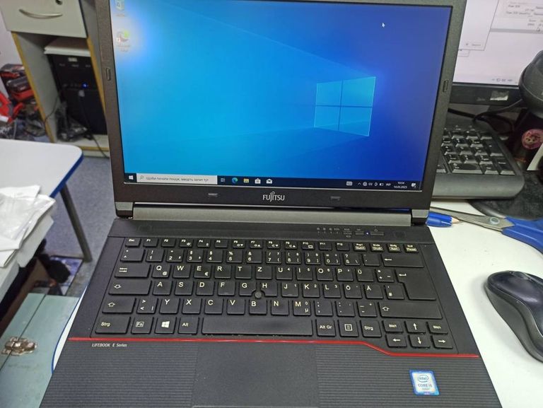 Оголошення Fujitsu lifebook e546 / екр 14"/ core i5 6300u 2.40ghz / ram8gb / ssd240gb / hd graphics 520 Б/У
