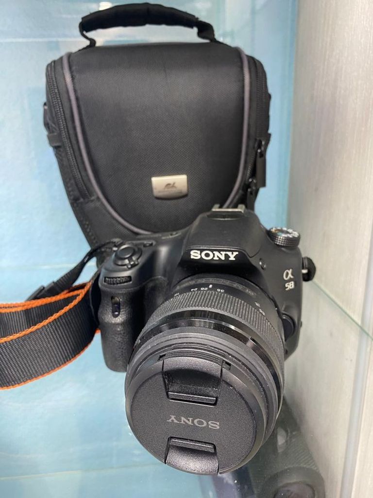 Купити Sony alpha slt-a58 + sony sal1855 dt 3.5-5.6/18-55 sam Б/У