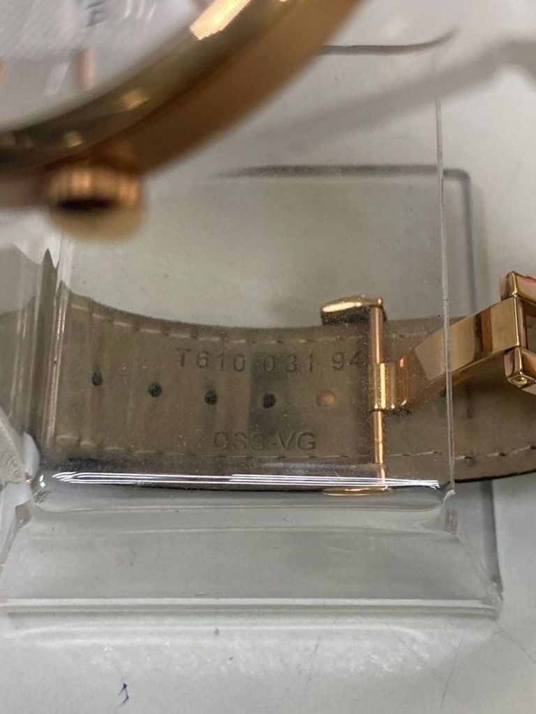 Розпродаж Tissot t063610a, продавець Техноскарб