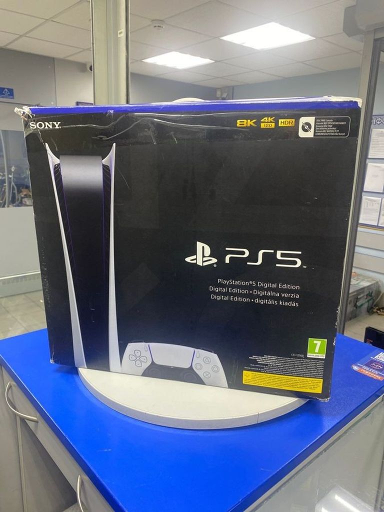 Купить Sony PlayStation 5 Digital Edition 825GB Б/У