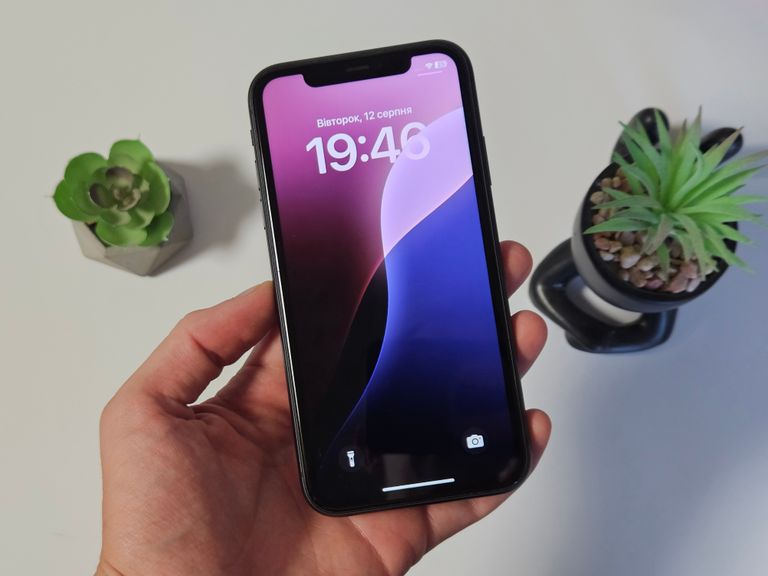 Купити Apple iPhone 11 64GB Black Slim Box (MHDA3) Б/У