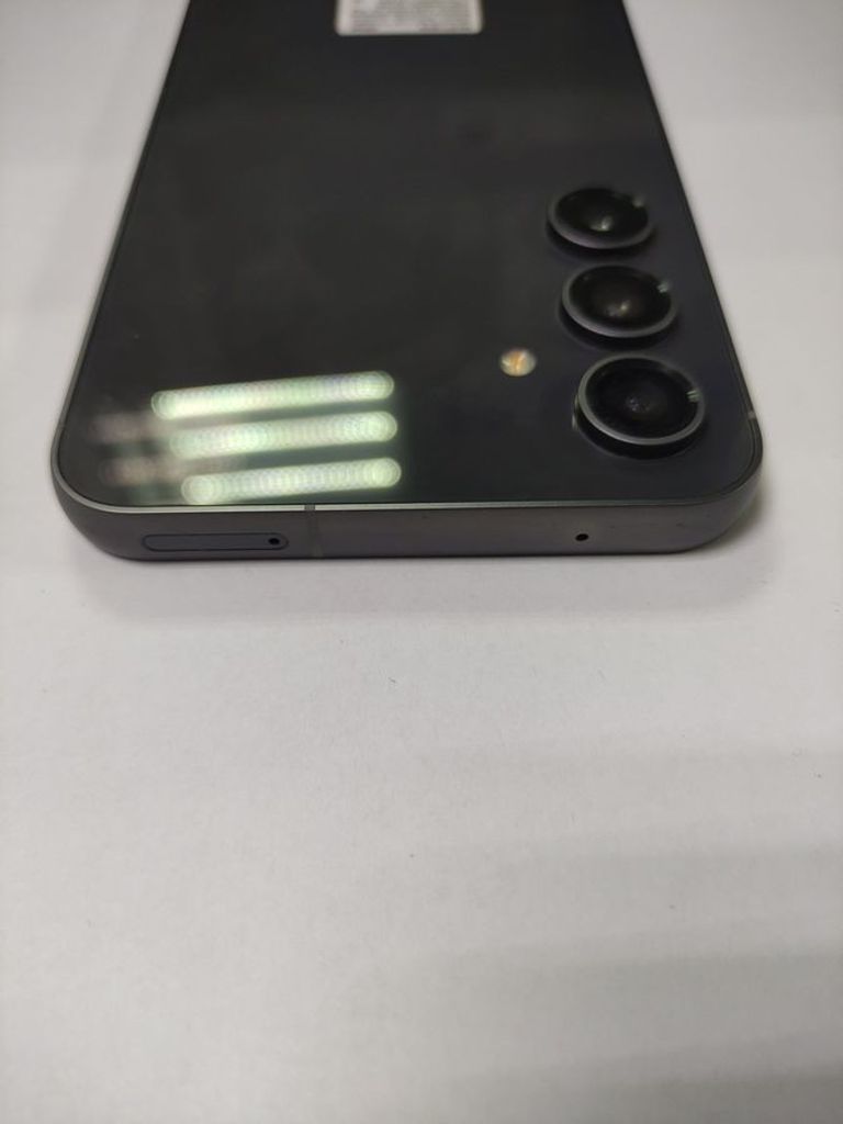 Samsung Galaxy S23 FE SM-S711B 8/256GB Purple Код:01-200601359. Изображение 5