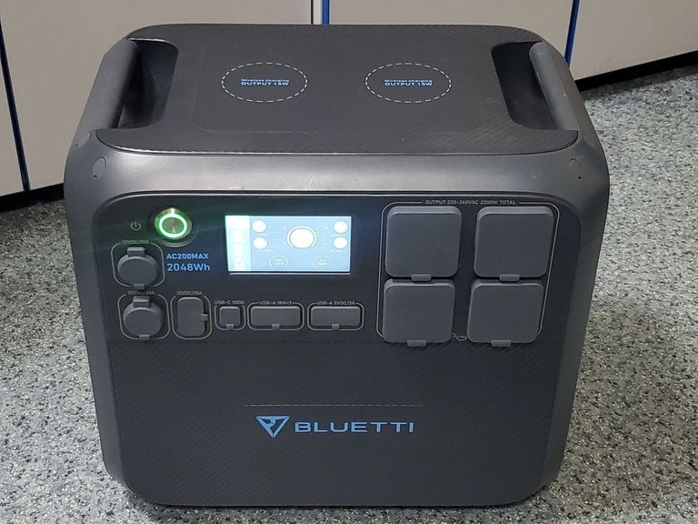 Дешиво Bluetti ac200max с ломбарда