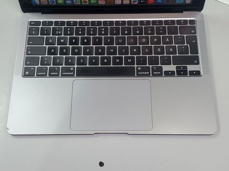 Распродажа Apple MacBook Air 13'' Late 2020, продавец Техноскарб