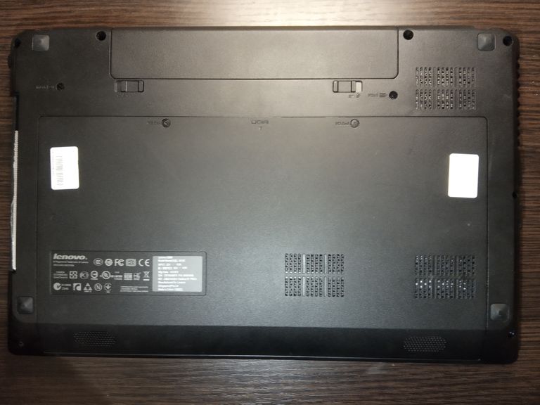 Дешиво 4*Ядерный Lenovo G580:IntelCorei7-2820QM NvidiaGeForce GT610M с ломбарда